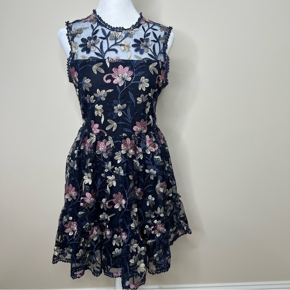 ! NWT. Cupcakes & Cashmere Lace Navy Floral Mini Dress